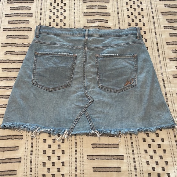Express Jean skirt - Picture 2 of 4